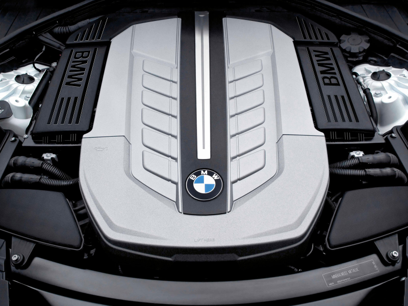 Illustration for article titled Engine Covers Are The Devil’s Work